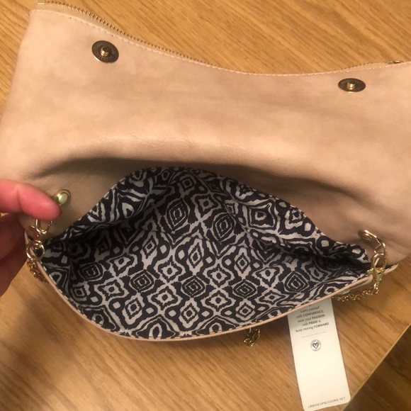 Urban Expressions Bags | Multi Use Clutch Purse | - Picture 3 of 5